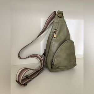 Liz Soto vegan leather crossbody bag
